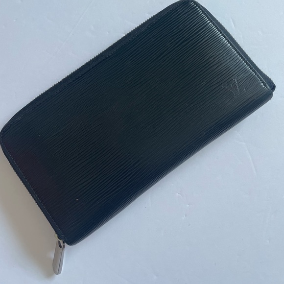 Épi Louis Vuitton zipper wallet - Picture 2 of 7
